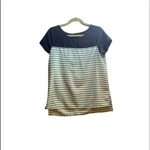 Womens Gap shirt. Size small